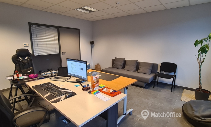 Bedrijventerrein te huur  La Louvière, 5 Rue Arthur Delaby, 31 m², - 1 | MatchOffice.be