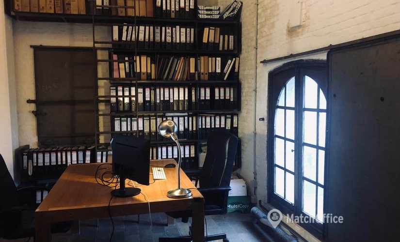 Flexplek te huur  Antwerpen, Hessenplein 2, 300 m², - 0 | MatchOffice.be