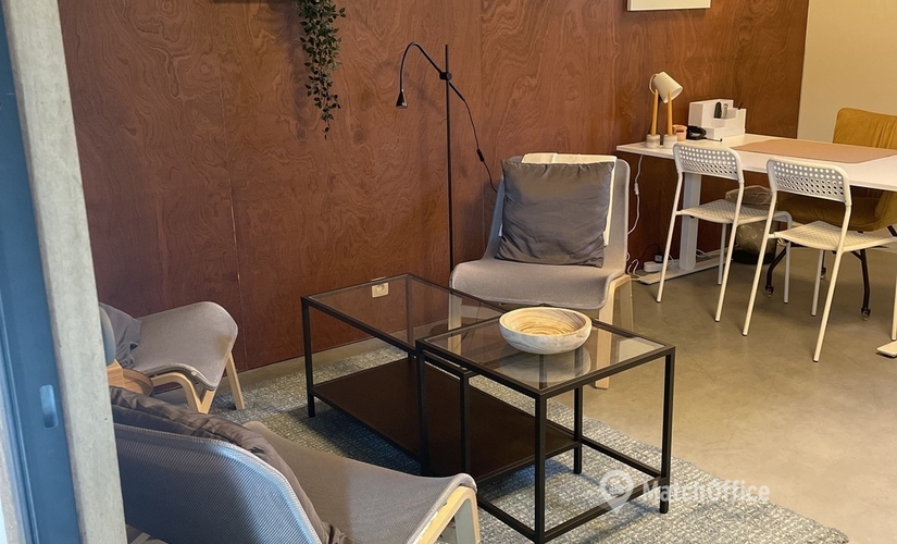 Bedrijventerrein te huur  Roeselare, Kleine Noordstraat 70, 20 m², - 1 | MatchOffice.be