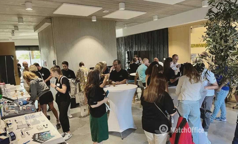Salle de conférence à louer à Anderlecht, ALLEE DE LA RECHERCHE 12, 30 m², - 2 | MatchOffice.be