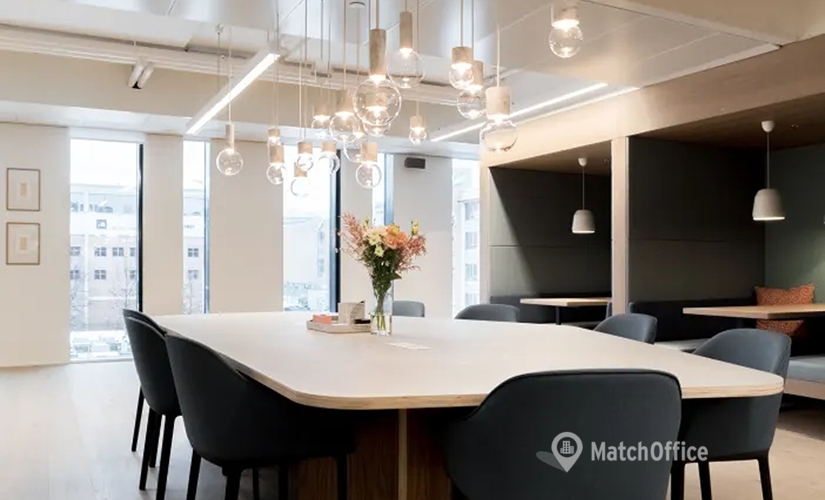 1000 m² Business park in Ixelles, Sinter-Goedeleplein 14 (1000) - 1 | MatchOffice