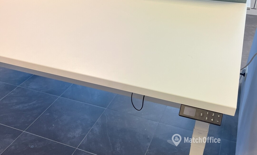 Bedrijfsruimte te huur  Roeselare, Meulebekestraat 6, 20 m², - 1 | MatchOffice.be