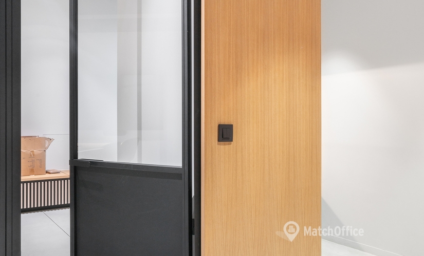 Bedrijvenpark te huur  Vorst, Avenue du Roi 107, 25 m², - 2 | MatchOffice.be