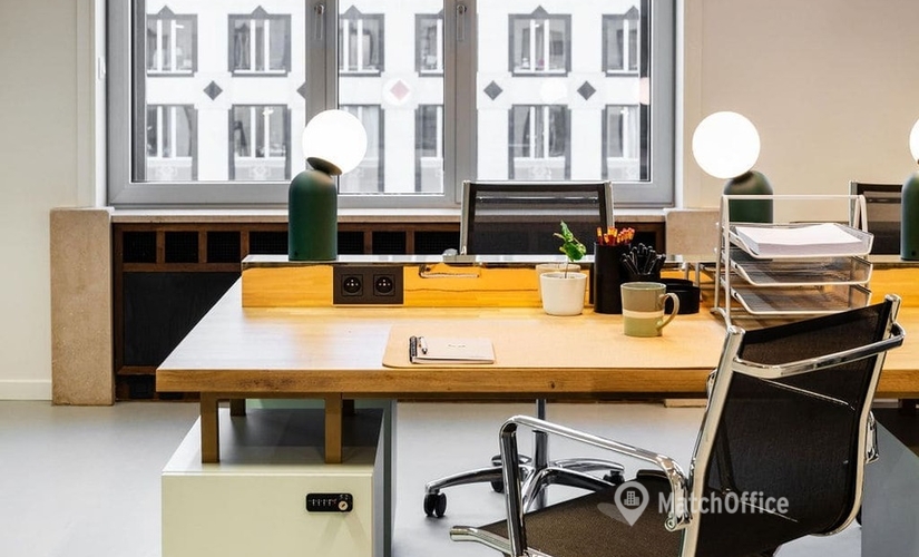 Parc d'affaires à louer à Ixelles, Avenue Louise 54, 4200 m², - 0 | MatchOffice.be