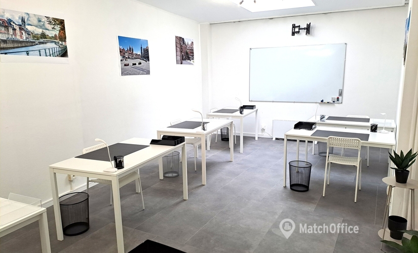 50 m² Shared workspace  in Tournai, Rue de l'Yser 13 (7500) - 3 | MatchOffice.com