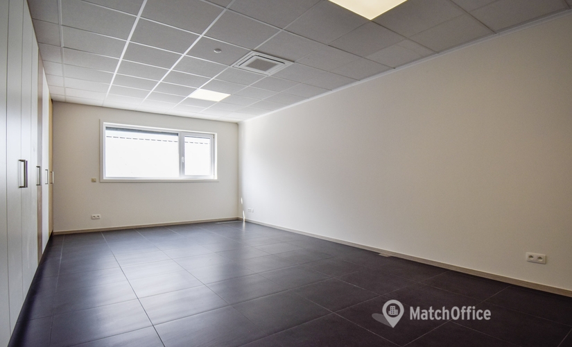 100 m² Business park in Sint-Truiden, Bedrijvenstraat 5765 (3800) - 0 | MatchOffice