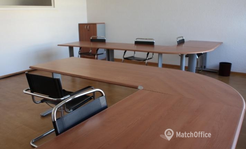 Book a 35 m² Meeting room in Geneva, Rue du Tunnel 15 (1227) - 2 | MatchOffice.com