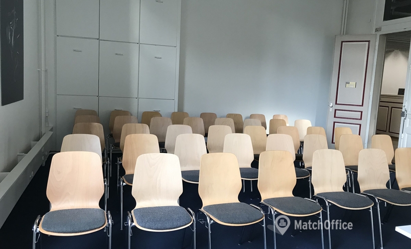 Place Numa-Droz 2, Seminarraum Neuenburg, 0