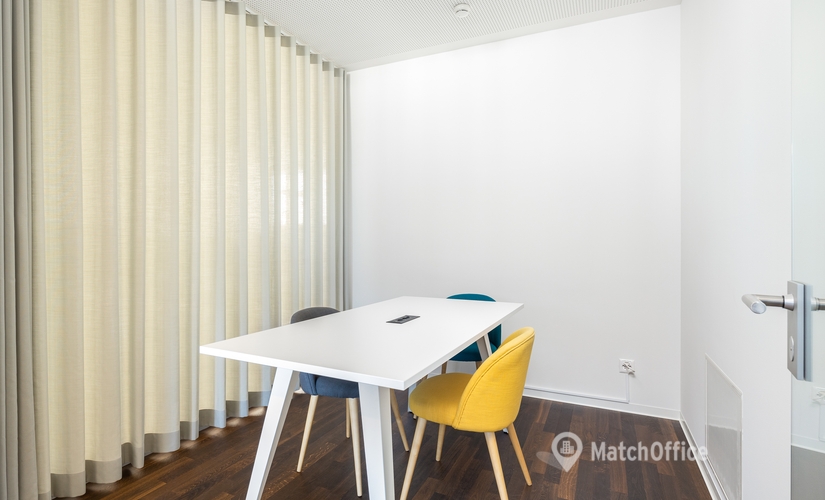 15 m² Conference center in Winterthur, Bahnhofplatz 8 (8400) - 0 | MatchOffice.com
