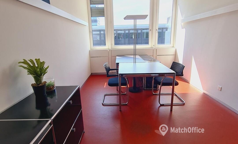 Baarerstrasse 141, Geschäftsadresse Zug, 1