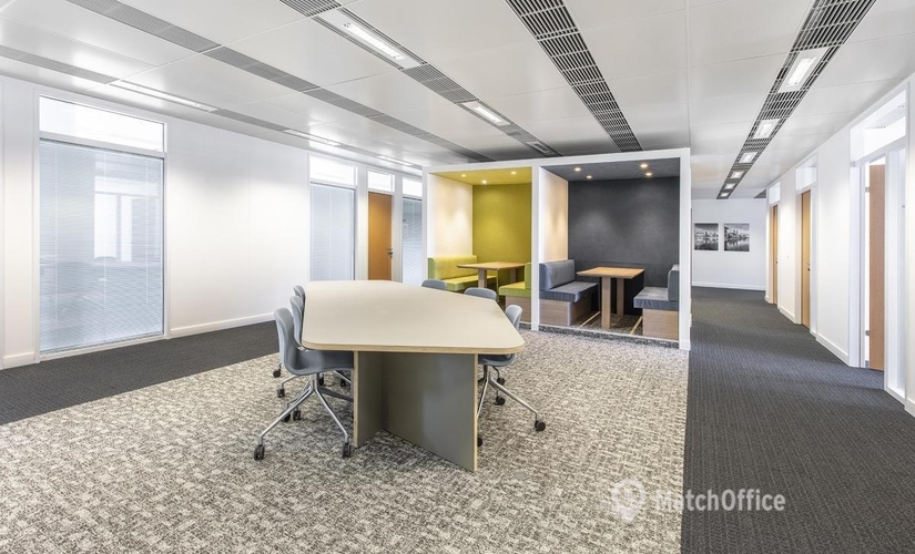 Baarerstrasse 135, Business center Zug, 4