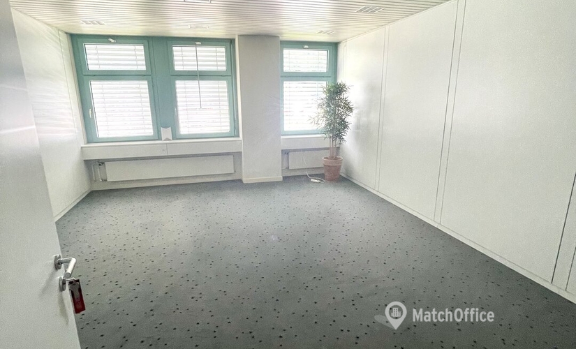 33 m² Business space in Baar, Ruessenstrasse 12 (6340) - 2 | MatchOffice