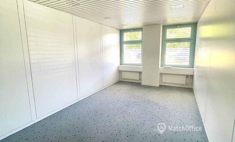33 m² Business space in Baar, Ruessenstrasse 12 (6340) - 3 | MatchOffice.com