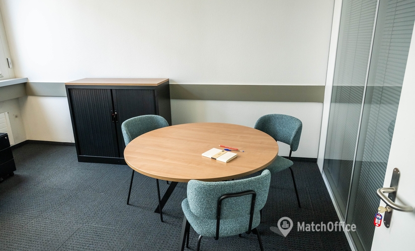Büro Grienbachstrasse 17 6300 Zug