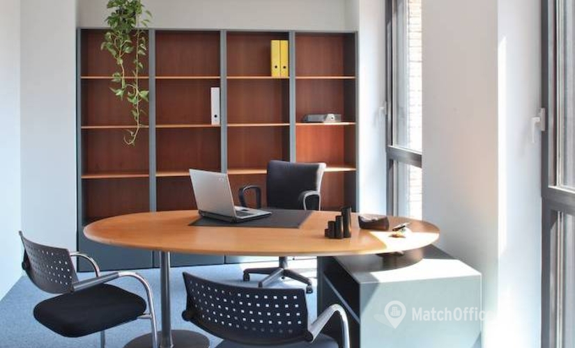 Bureau Via Lugano 13 6982 Lugano