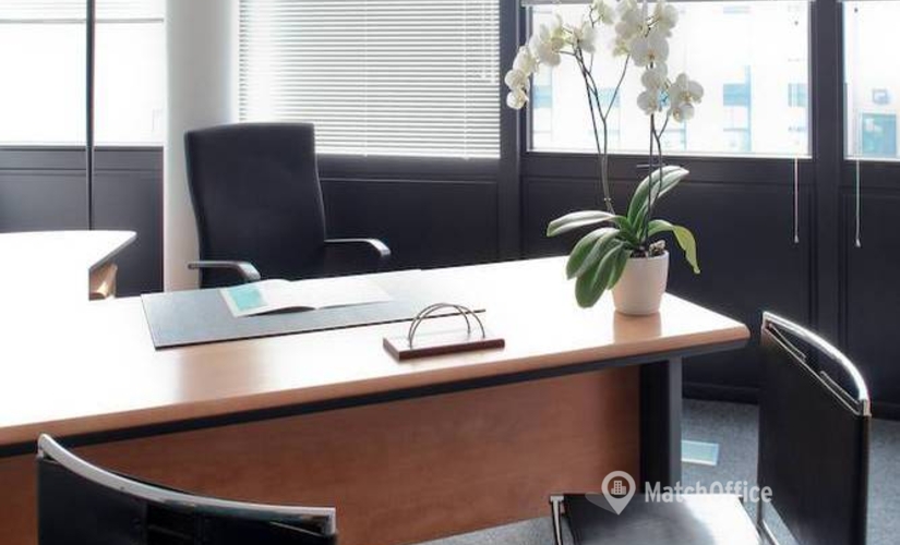 Bureau Via Lugano 13 6982 Lugano