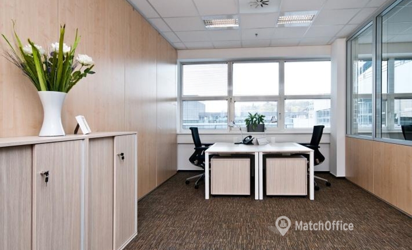 59 m² Shared office in Prague, Karla Engliše 3201/6 (150 00) - 1 | MatchOffice