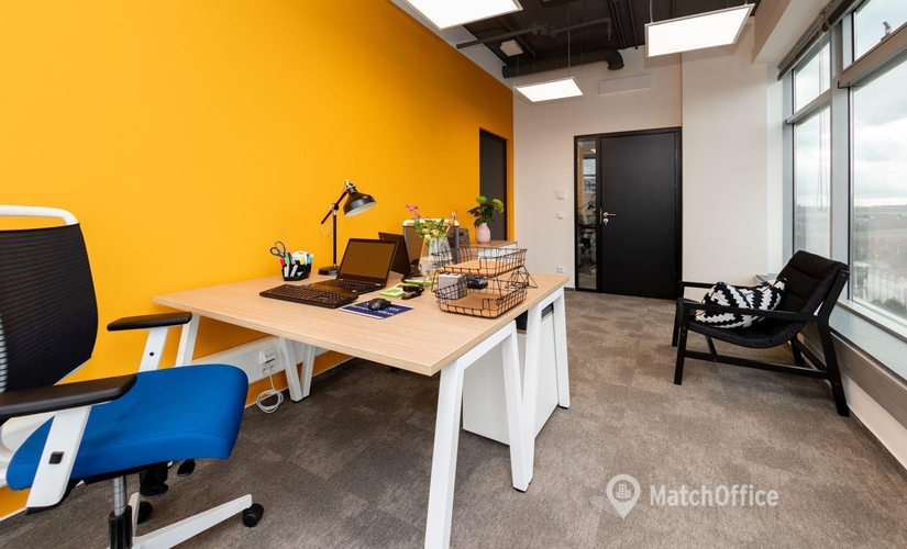 Rent suitable a 1000 m² Coworking space  in Prague, Kačírkova 982/4 (158 00) - 3 | MatchOffice