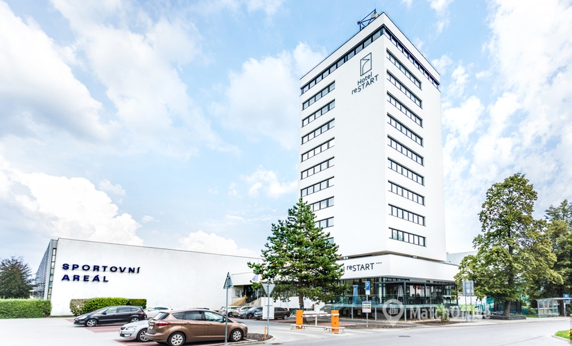 56 m² Conference center in Jičín, Revoluční 1267 (506 01) - 3 | MatchOffice.com