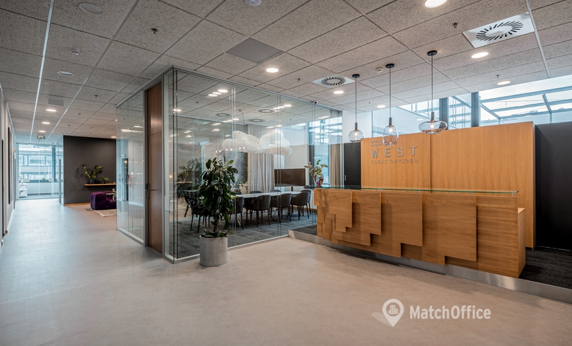 500 m² Shared workspace in Prague, Siemensova 2717 (155 00) - 3 | MatchOffice.com