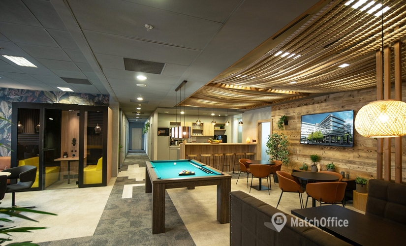 200 m² Coworking  in Prague, Karla Engliše 3201/6 (150 00) - 2 | MatchOffice
