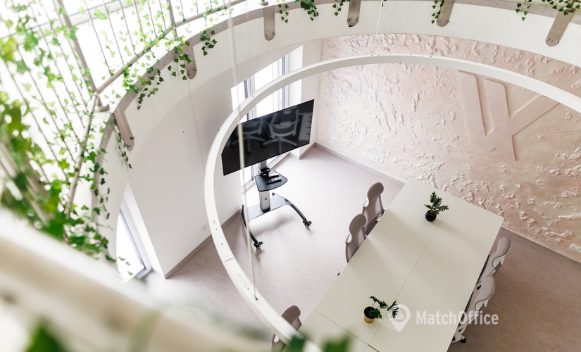 100 m² Coworking space in Karlovy Vary, 478 8 (360 17) - 1 | MatchOffice
