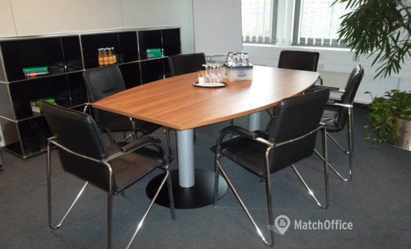 Choose a 75 m² Convention center in Leinfelden-Echterdingen, Esslinger Strasse 7 (70771) - 1 | MatchOffice.com