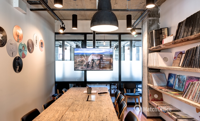 Book a 50 m² Meeting room in Berlin Mitte, Friedrichstraße 68 (10117) - 6 | MatchOffice