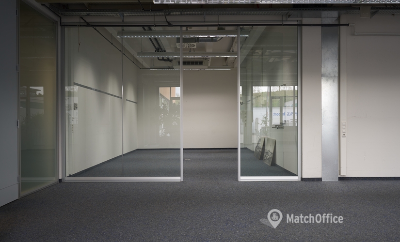  Meetingraum zu vermieten in Frickenhausen, Benzstraße 2, 30 m², 3 | MatchOffice.de