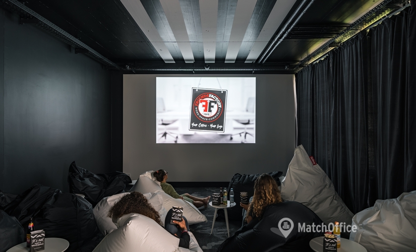 Choose a 25 m² Conference space in Munich, Gutenbergstraße 1 (85737) - 1 | MatchOffice