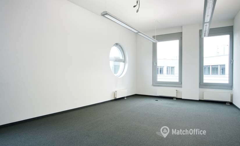 Werner-Heisenberg-Straße 2, Business Center in Neu-Isenburg