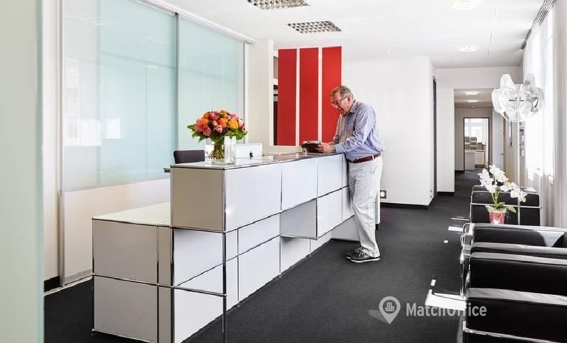 Choose a 42 m² Conference space in Hamburg, Poststrasse 33 (20354) - 1 | MatchOffice.com