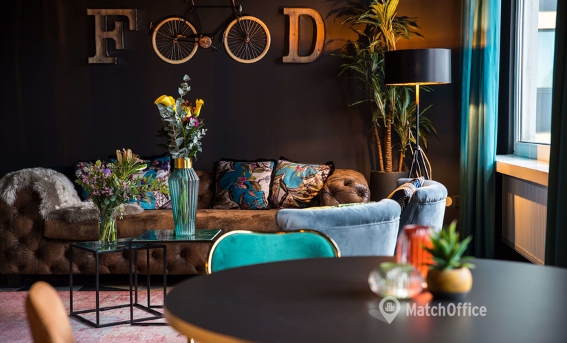 350 m² Serviced office place available to rent in Berlin Mitte, Karl-Liebknecht-Straße 34 (10178) - 3 | MatchOffice