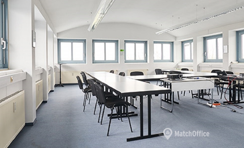 Rent a 30 m² Conference room in Hallbergmoos, Lilienthalstr. 25-29 (85399) - 1 | MatchOffice.com