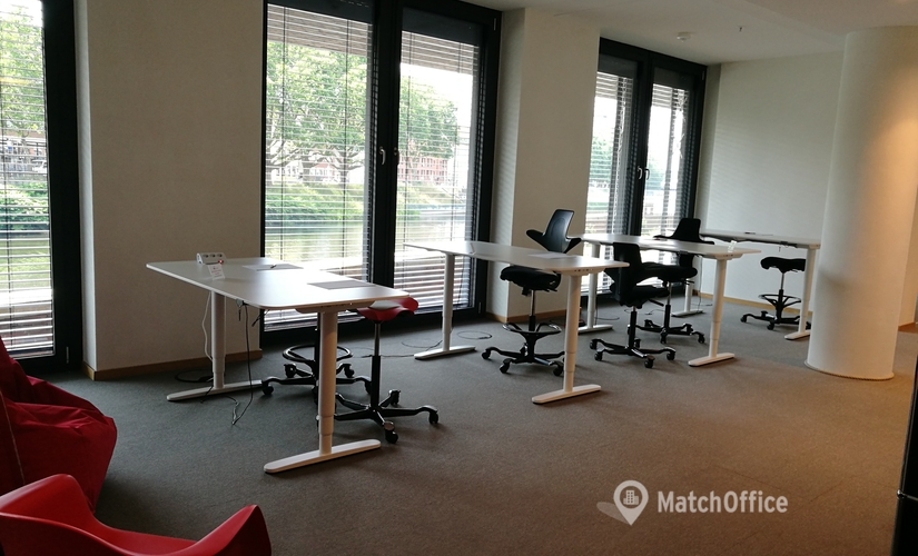 Rent comfortable a 102 m² Co-working  in Bremen, Teerhof 59 (28199) - 4 | MatchOffice.com