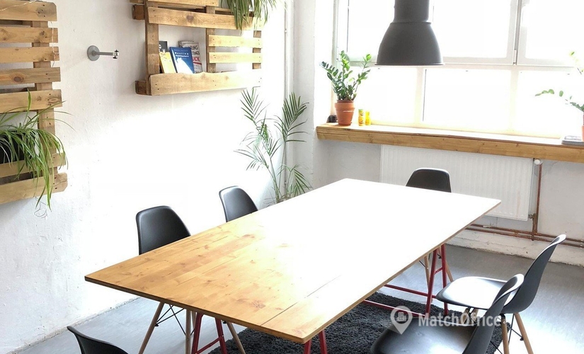 100 m² Office up for rent in Berlin Kreuzberg, Skalitzer Straße 33, 10999 - 1 | MatchOffice.com
