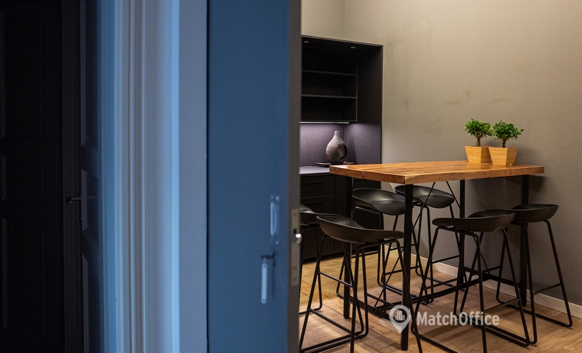 Koppenplatz 5, Business Center in Berlin Mitte, 1