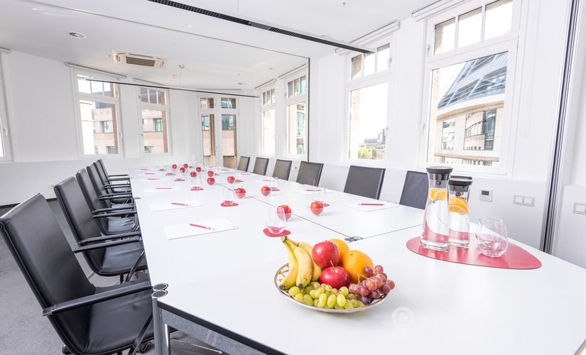 75 m² Meeting room in Dusseldorf Stadtmitte, Königsallee 14 (40212) - 1 | MatchOffice.com
