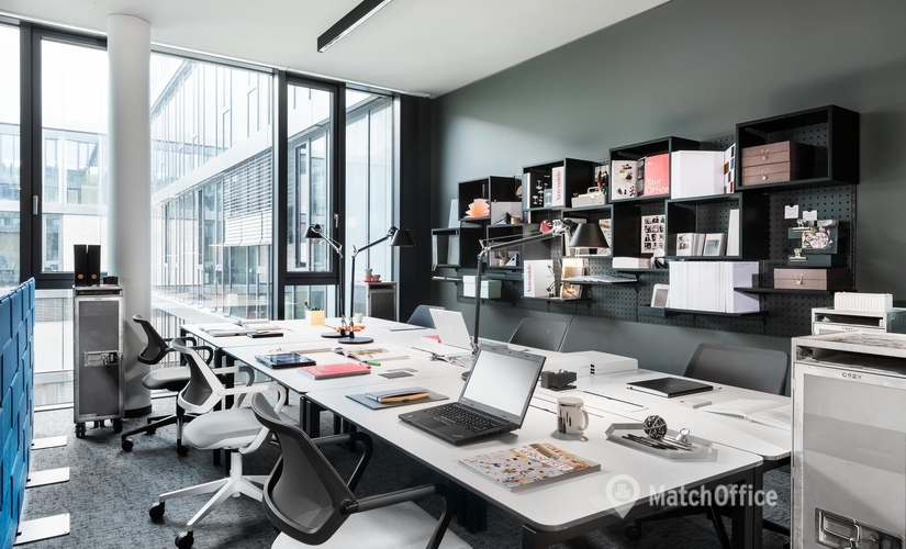 200 m² Co-working  in Stuttgart, Lautenschlagerstraße 23a (70173) - 3 | MatchOffice.com