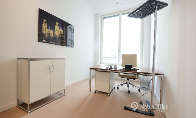 Maximilianstraße 2, Business Center in München Altstadt, 2