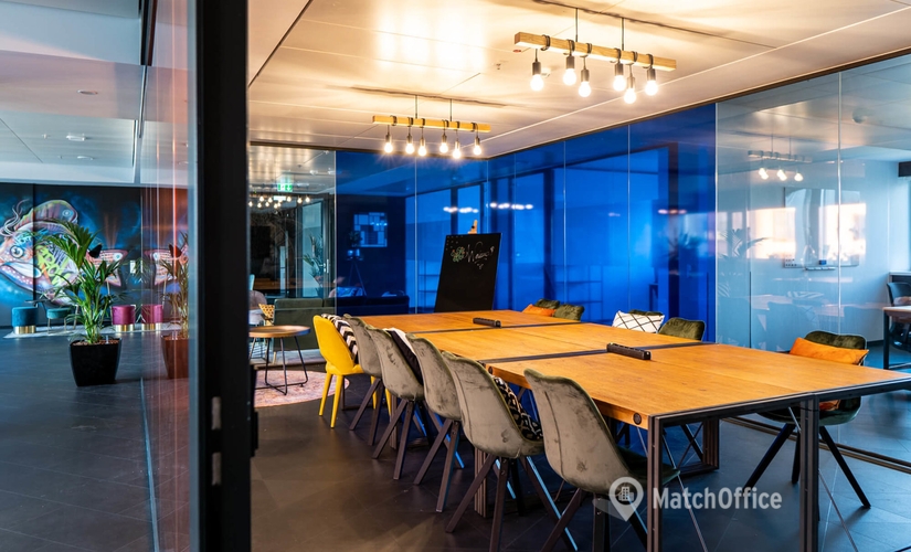 7000 m² Coworking  in Frankfurt am Main, Hamburger Allee 2-4 (60486) - 2 | MatchOffice