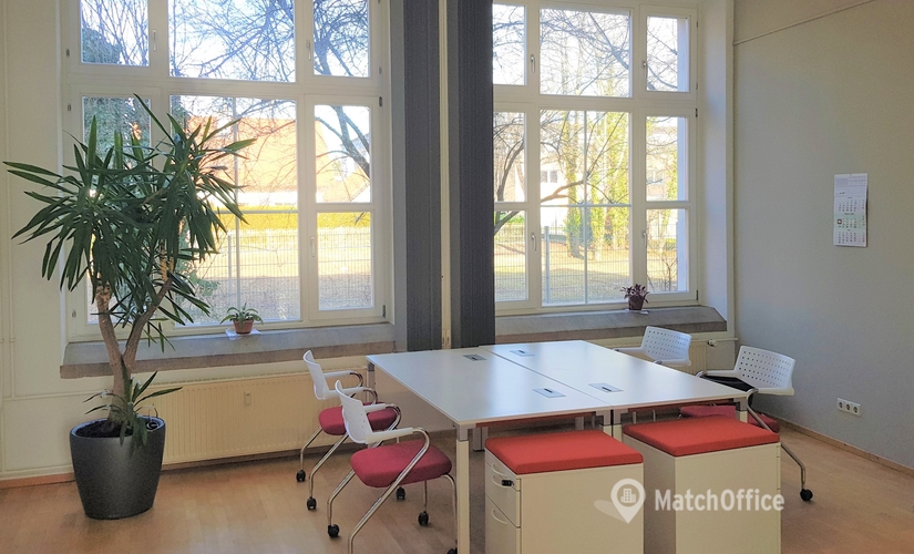 Im Schwarzenbach 4, Business Center in Weil am Rhein, 3