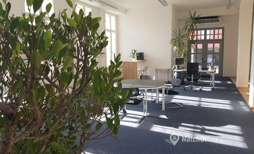 Im Schwarzenbach 4, Business Center in Weil am Rhein, 1