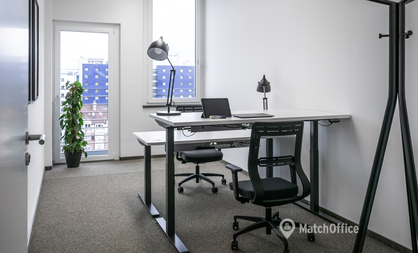 36 m² Business center in Stuttgart, Maybachstraße 20 (70469) - 1 | MatchOffice.com