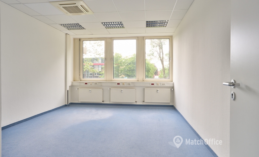 50 m² Serviced office in Dusseldorf Lohausen, Heltorfer Straße 2-6 & 12-22 (40472) - 1 | MatchOffice