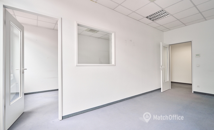 50 m² Serviced office in Dusseldorf Lohausen, Heltorfer Straße 2-6 & 12-22 (40472) - 2 | MatchOffice.com