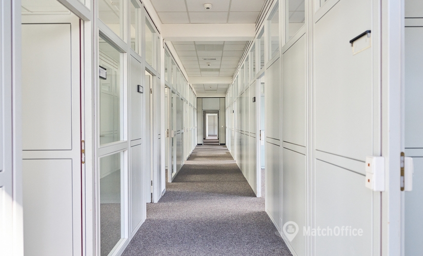 Karlsruher Straße 31-33, Business Center in Rastatt