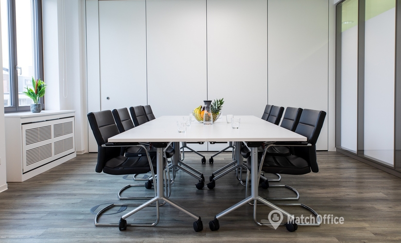 O4 4 ,  Besprechungsraum in Mannheim, 3