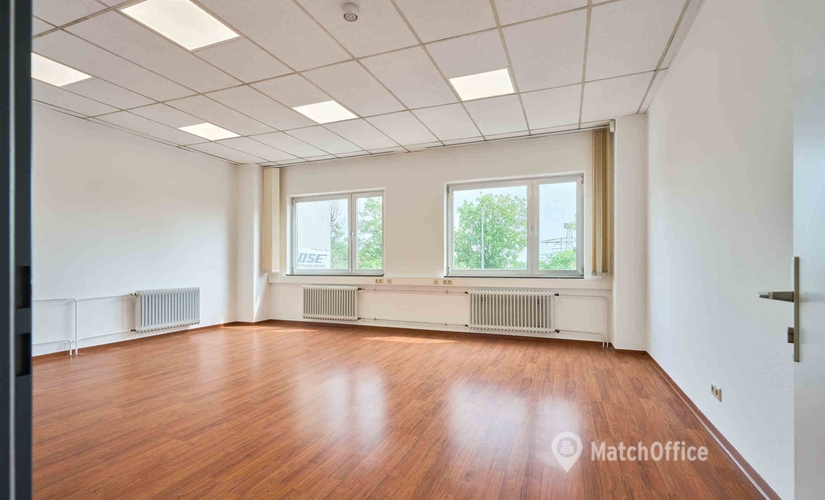 950 m² Business park in Friedrichsdorf, Max-Planck-Straße 36 (61381) - 0 | MatchOffice