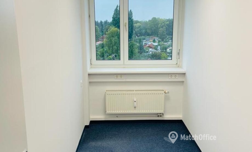 24 m² Serviced office in Berlin Lichtenberg, Rhinstraße 48A (12681) - 1 | MatchOffice.com